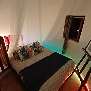  Séjour chez l'habitant A La Maison De La Tour France