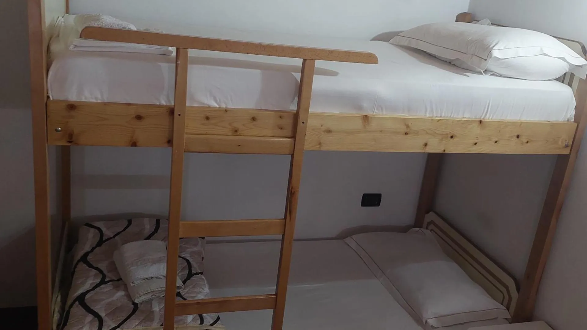 Apartment Hotel Kanina Sarande